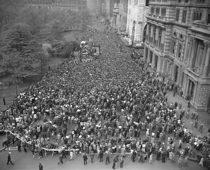 Framed Print : Crowd On Anniversary Of Israel Independe