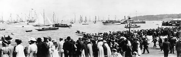 Crowd At Cowes