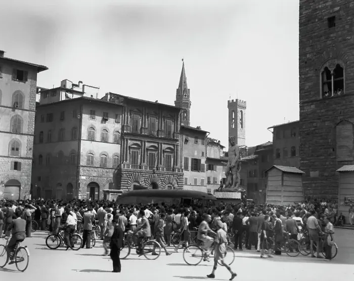 Framed Print : A Crowd In A Florence Square Framed Print : A Crowd In A Florence Square