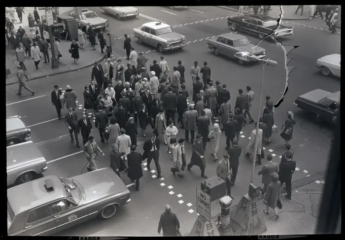 Framed Print : Crowd of Pedestrians Crossing 5th Ave Framed Print : Crowd of Pedestrians Crossing 5th Ave