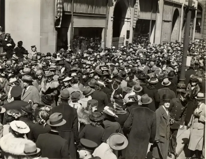 Framed Print : Crowd of pedestrians on Manhattan street Framed Print : Crowd of pedestrians on Manhattan street