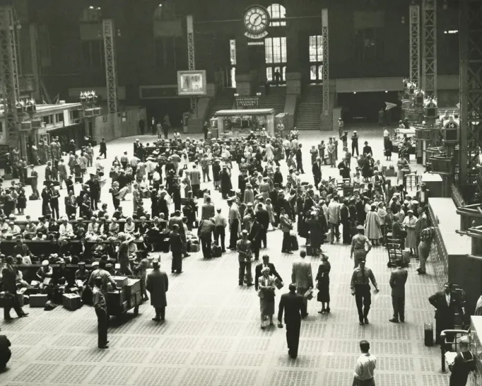 Framed Print : Crowd of people on Penn Station, New York City, (B&W), elevated view Framed Print : Crowd of people on Penn Station, New York City, (B&W), elevated view