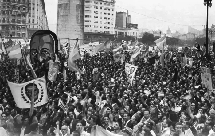 Framed Print : Crowd Rallies for Juan Peron Framed Print : Crowd Rallies for Juan Peron