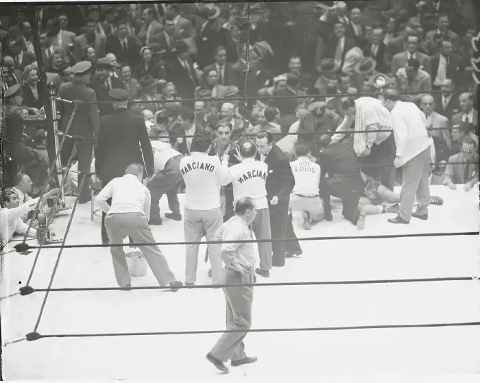 Framed Print : Crowd Surrounding Fighters After Match Framed Print : Crowd Surrounding Fighters After Match