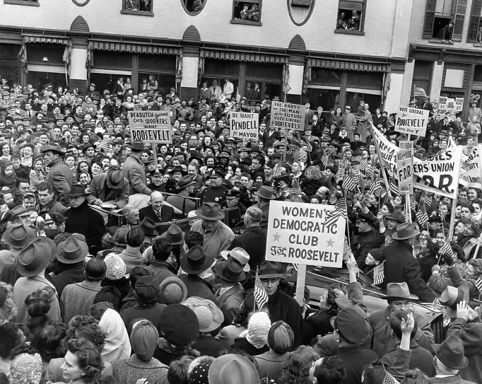 Framed Print : Crowd Surrounding President Roosevelt Framed Print : Crowd Surrounding President Roosevelt
