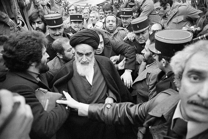 Framed Print : Crowd Surrounds Ayatollah Khomeini Framed Print : Crowd Surrounds Ayatollah Khomeini