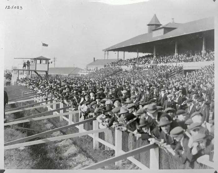 Framed Print : Crowd at Track to See Man O War Race Framed Print : Crowd at Track to See Man O War Race