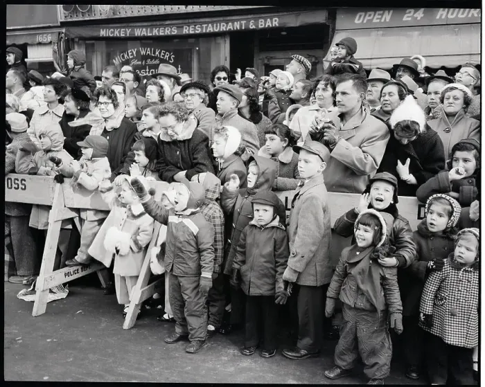 Framed Print : Crowd Watching the Macy's Thanksgiving Parade Framed Print : Crowd Watching the Macy's Thanksgiving Parade