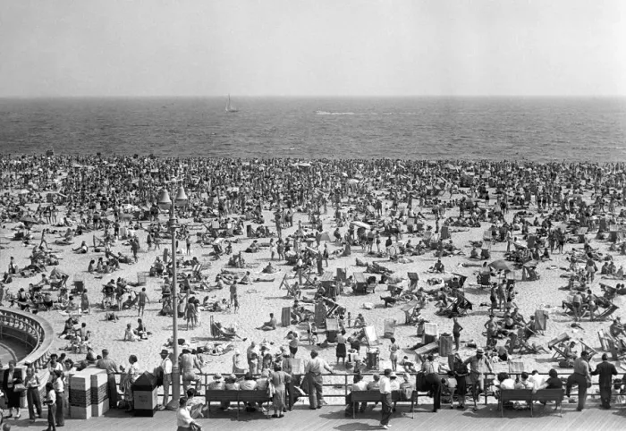 Framed Print : Crowded beach Framed Print : Crowded beach