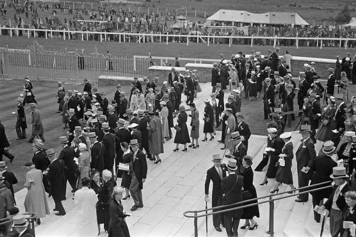 Framed Print : Crowds At Ascot