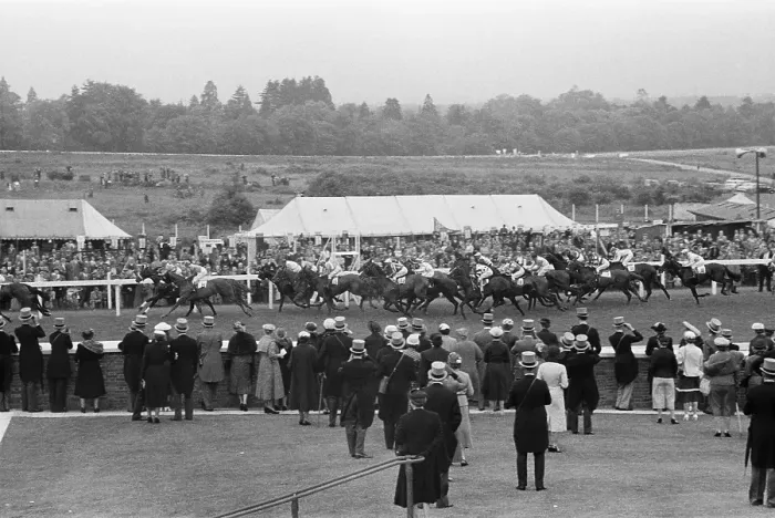 Framed Print : Crowds At Ascot