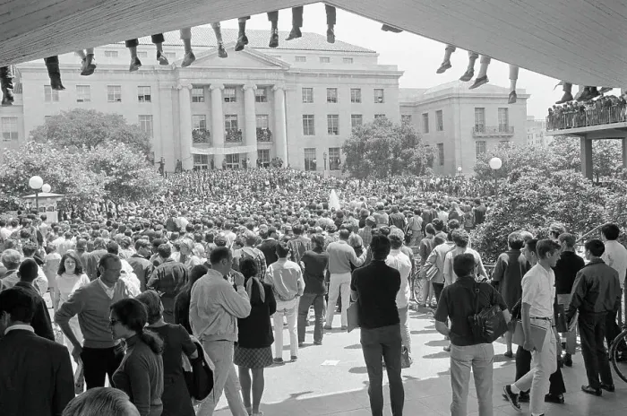 Framed Print : Crowds Attending Anti-Draft Commencement