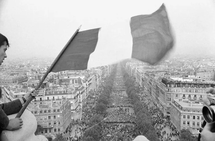 Framed Print : Crowds Demonstrate on Champs Elysees Framed Print : Crowds Demonstrate on Champs Elysees