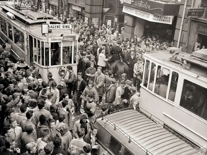 Framed Print : Crowds Gather for Louis Armstrong Show Framed Print : Crowds Gather for Louis Armstrong Show