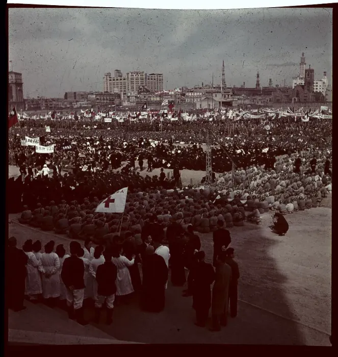 Framed Print : Crowds Gathered for Chiang's Return Framed Print : Crowds Gathered for Chiang's Return