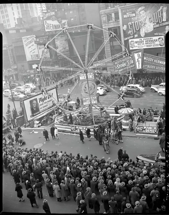 Framed Print : Crowds See March of Dimes Show Framed Print : Crowds See March of Dimes Show