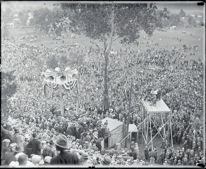 Framed Print : Crowds Waiting