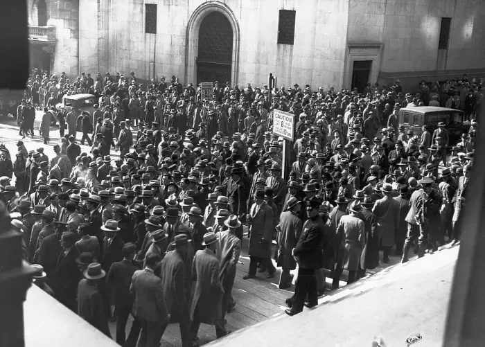 Framed Print : Crowds on Wall Street After Market Crash Framed Print : Crowds on Wall Street After Market Crash