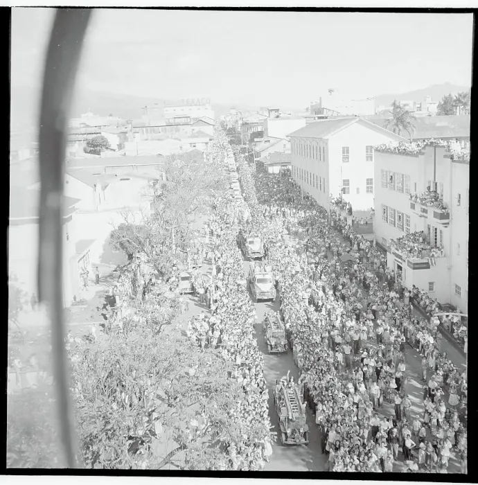 Framed Print : Crowds Watching a Parade