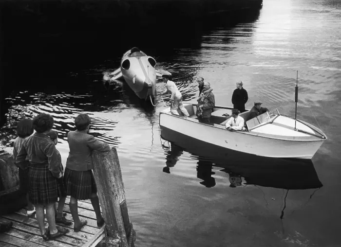 Framed Print : Crusader Towed To Shore Framed Print : Crusader Towed To Shore