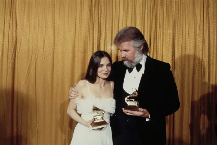 Framed Print : Crystal Gayle And Kenny Rogers Framed Print : Crystal Gayle And Kenny Rogers