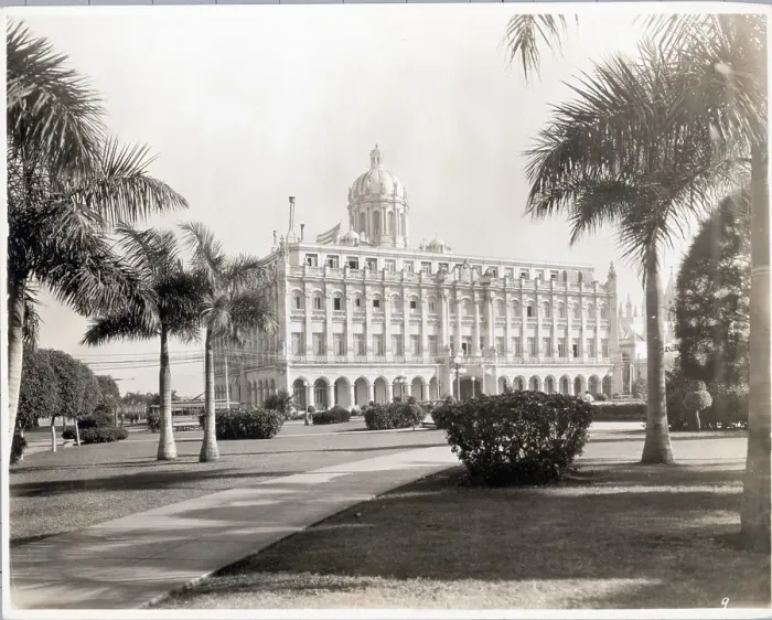 Framed Print : The Cuban Presidential Palace Framed Print : The Cuban Presidential Palace