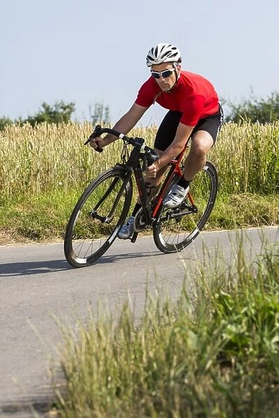 Cyclist, 44 years, riding a racing cycle, Winterbach, Baden-Wurttemberg, Germany
