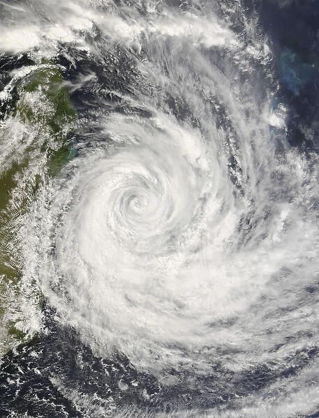 cyclone, disaster, eye of storm, gamede, geography, madagascar, meteorology, nobody