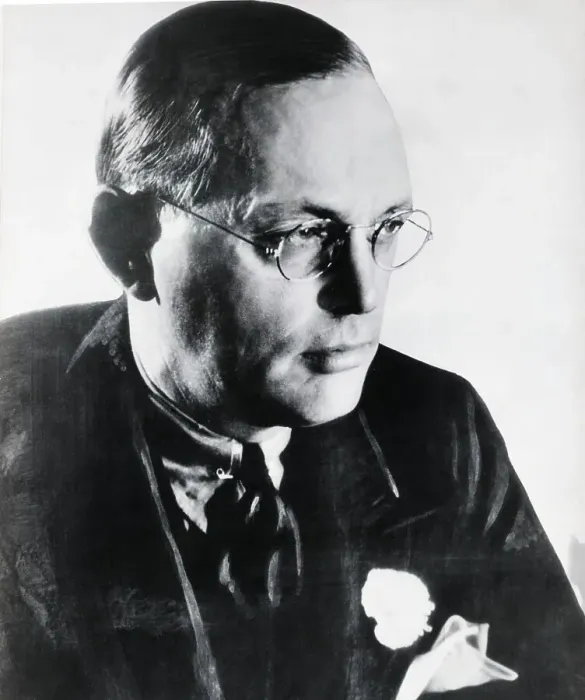 Framed Print : Damon Runyon Head And Shoulders Photo Framed Print : Damon Runyon Head And Shoulders Photo