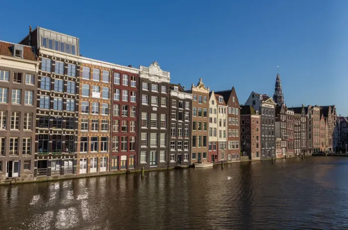 Framed Print : Damrak, Amsterdam Framed Print : Damrak, Amsterdam