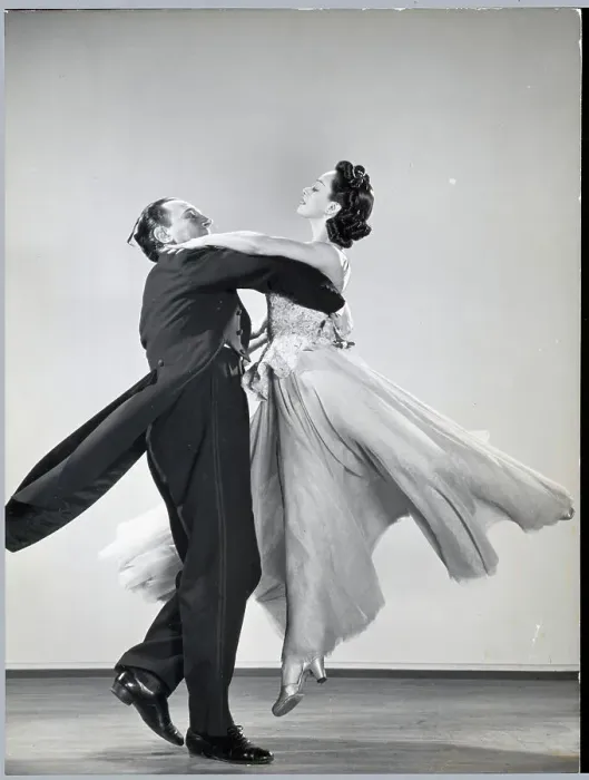 Framed Print : Dancers Executing a Spin Framed Print : Dancers Executing a Spin