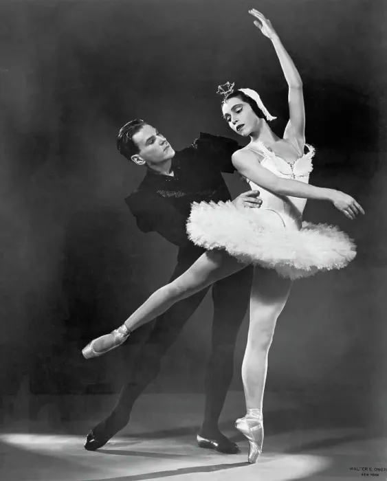Framed Print : Dancers Maria Tallchief and Andre Eglevsky Posing in Swan Lake Framed Print : Dancers Maria Tallchief and Andre Eglevsky Posing in Swan Lake