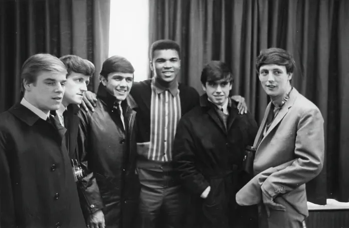 Framed Print : Dave Clark 5 With Cassius Clay Framed Print : Dave Clark 5 With Cassius Clay