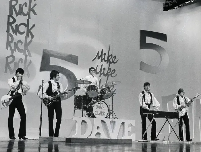 : Dave Clark 5 Performing on Ed Sullivan : Dave Clark 5 Performing on Ed Sullivan
