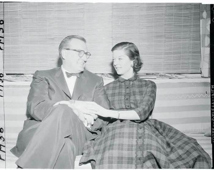 : Dave Garroway Holding Hands With Pamela Wilde : Dave Garroway Holding Hands With Pamela Wilde