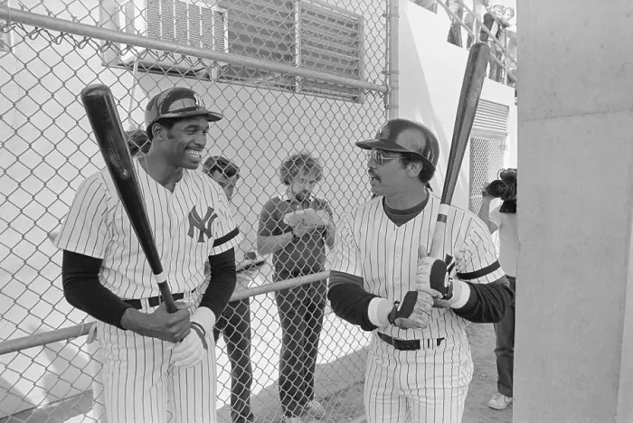 Framed Print : Dave Winfield and Reggie Jackson Chatting Framed Print : Dave Winfield and Reggie Jackson Chatting