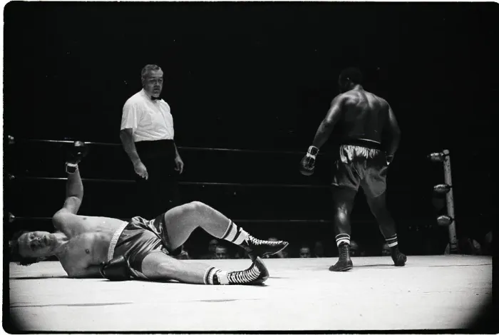 Framed Print : Dave Zyglewicz Kayoed By Joe Frazier