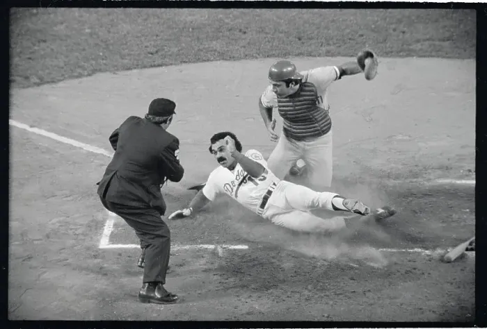 Framed Print : Davey Lopes Scoring Run