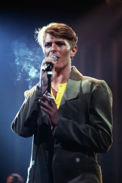 Framed Print : David Bowie Live Framed Print : David Bowie Live