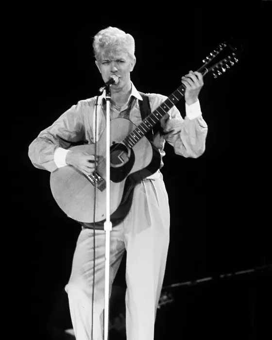 Framed Print : David Bowie live Framed Print : David Bowie live