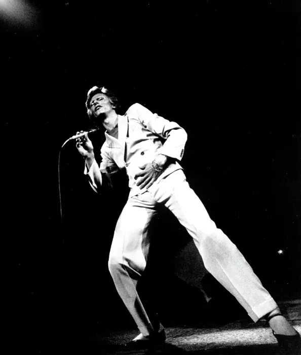 Framed Print : David Bowie Performing Framed Print : David Bowie Performing