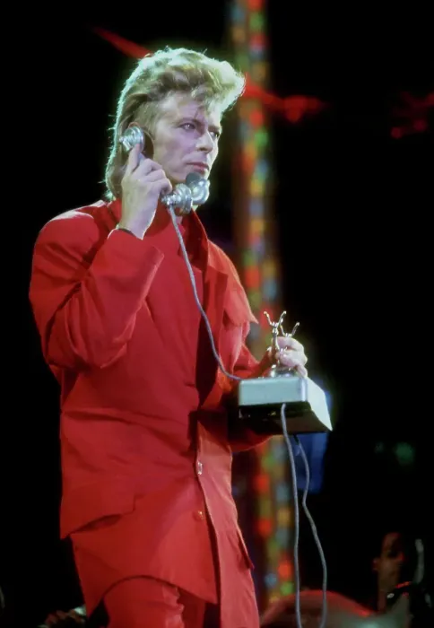 Framed Print : David Bowie Performing