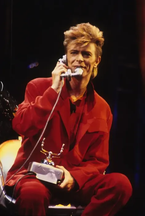 Framed Print : David Bowie Performs In Minnesota Framed Print : David Bowie Performs In Minnesota