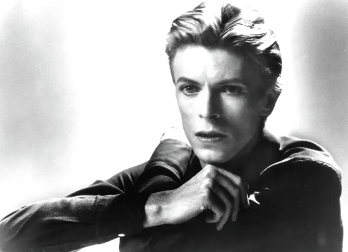 Framed Print : David Bowie Portrait Framed Print : David Bowie Portrait