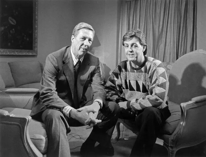 Framed Print : David Hartman Interviewing Paul McCartney