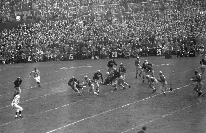 Framed Print : Davis Chalks Up 15 for Army--Yards, Not Points Framed Print : Davis Chalks Up 15 for Army--Yards, Not Points