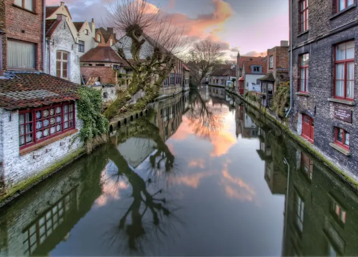 Framed Print : Dawn in Bruges Framed Print : Dawn in Bruges