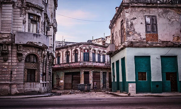 Dawn in Central Havana