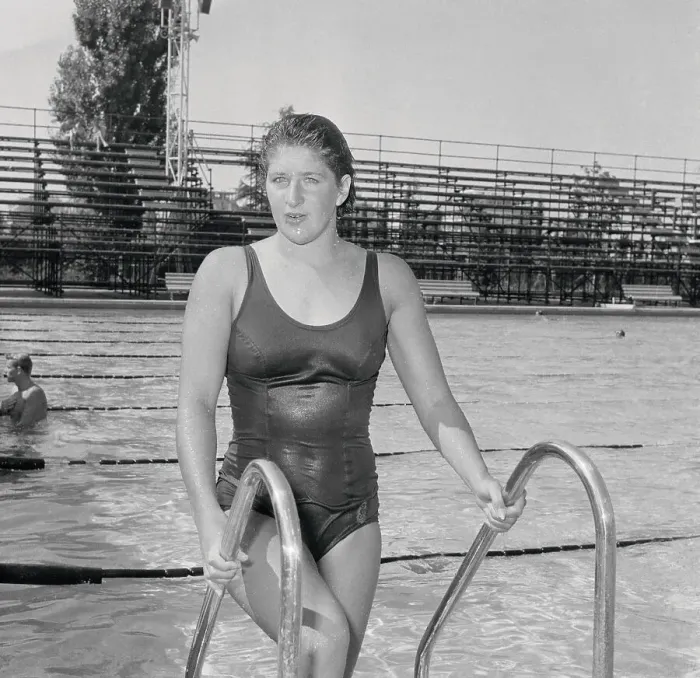 Framed Print : Dawn Fraser Standing at Poolside Framed Print : Dawn Fraser Standing at Poolside