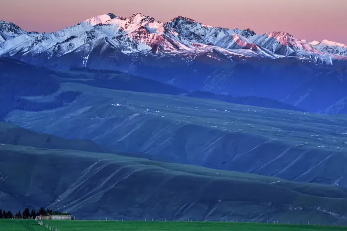 Framed Print : Dawn at Tian Shan Mountains, Xinjiang China Framed Print : Dawn at Tian Shan Mountains, Xinjiang China